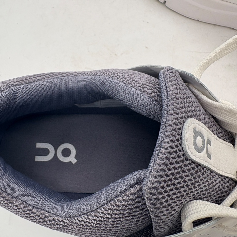 On Cloud The Roger Advantage White Fossil Sneaker 3WD10652763 Women's Size 10 - Picture 12 of 16
